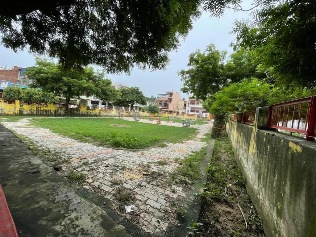 Shree Balaji Homestay Ayodhya Exteriör bild